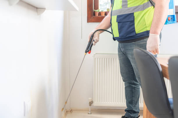 Best Local Pest Control Services  in Watergate, FL